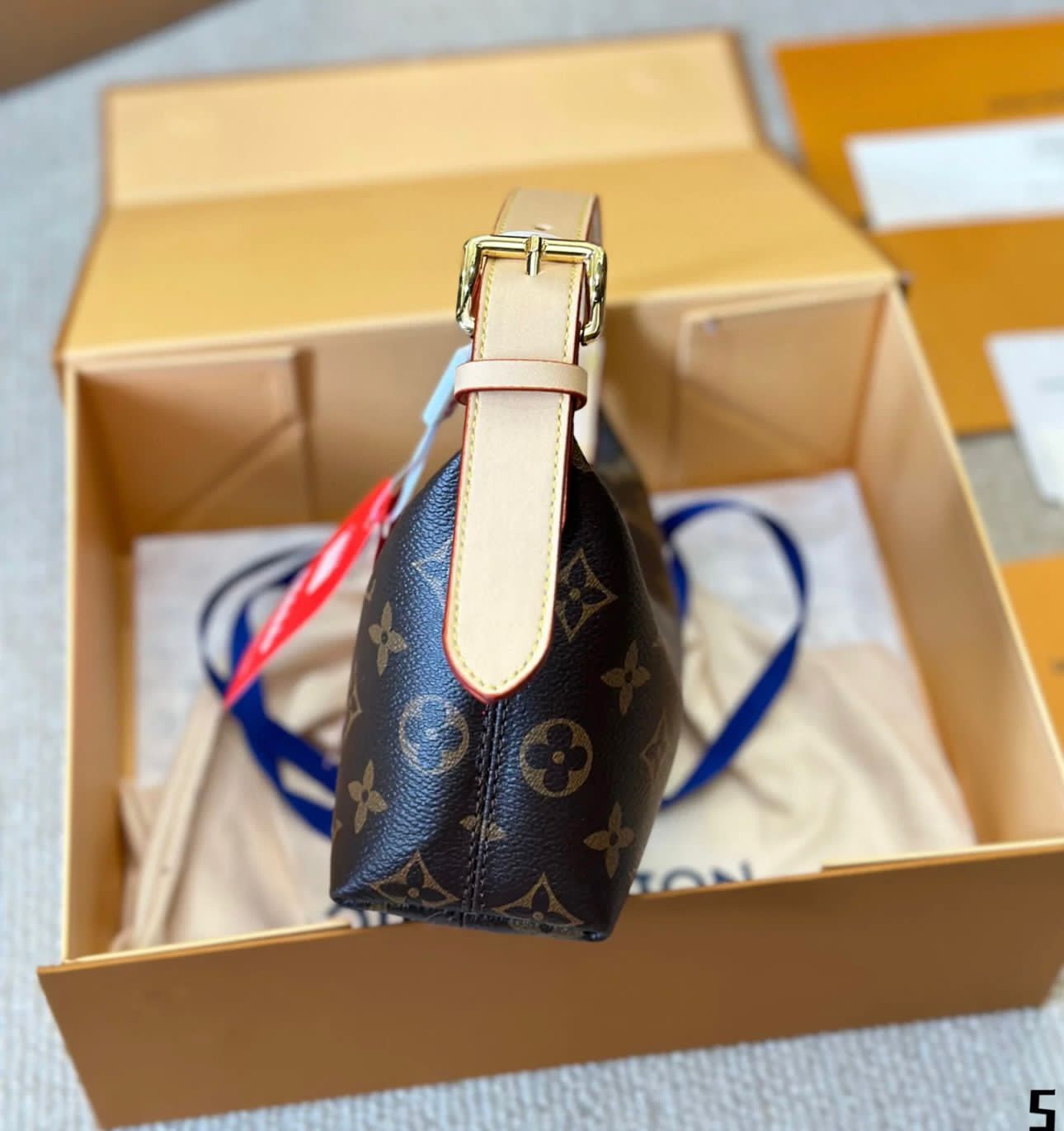 Louis Vuitton Easy Pouch